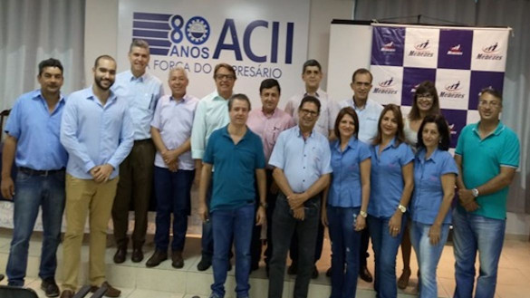 COL&Eacute;GIO MENEZES &Eacute; INDICADA COMO EMPRESA DO ANO PELA ACII